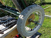 Comment construire un poulailler - Poulailler sur roues - Roue pour poulailler mobile ou tracteur à poule
