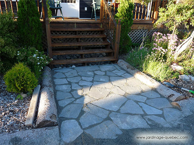 Comment paver un sentier, une alle ou un chemin avec des pierres naturelles en granite