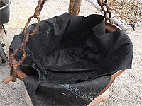 Préparation du fond d'un pot à fleurs