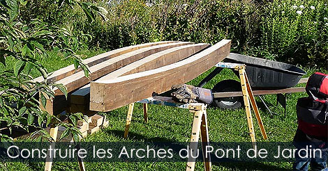 Pont de jardin - pont de bassin - passerelle en bois avec