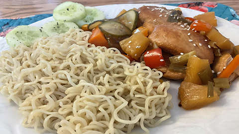 Poulet teriyaki et ananas