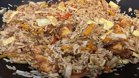 Riz frit au poulet