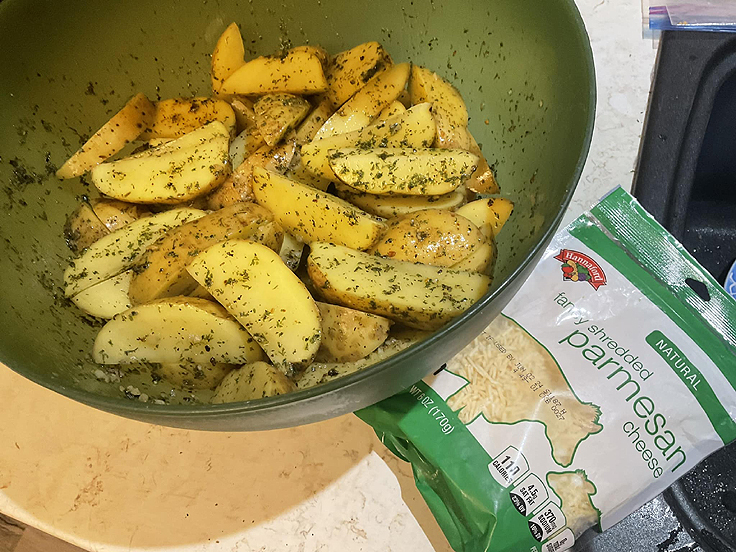 Pommes de terre parmesan et ail