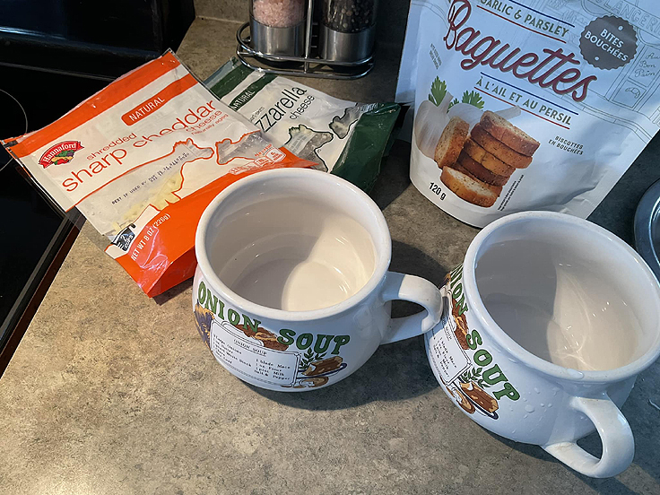 Soupe à l'oignon gratinée