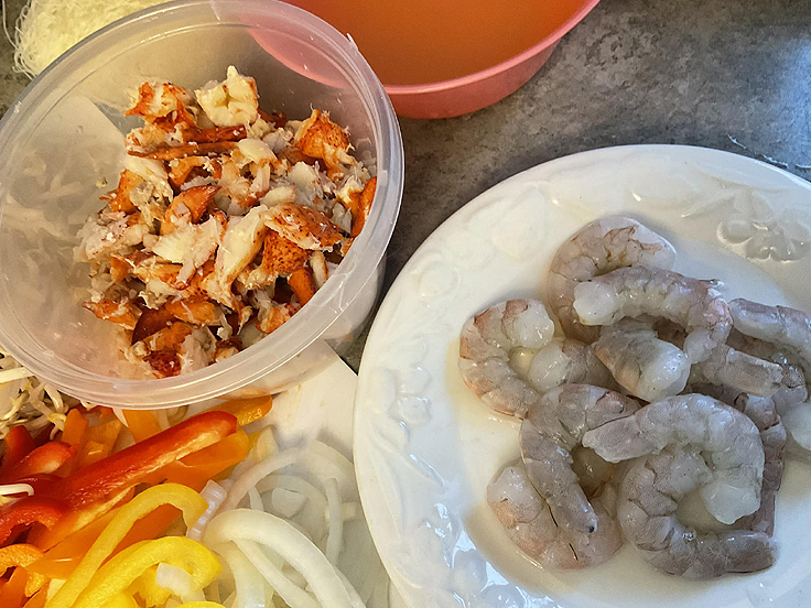 Recette de Stir Fry crevettes petoncles miel et ail