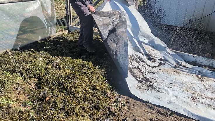 Toile d'occultation pour accélérer le processus de décomposition